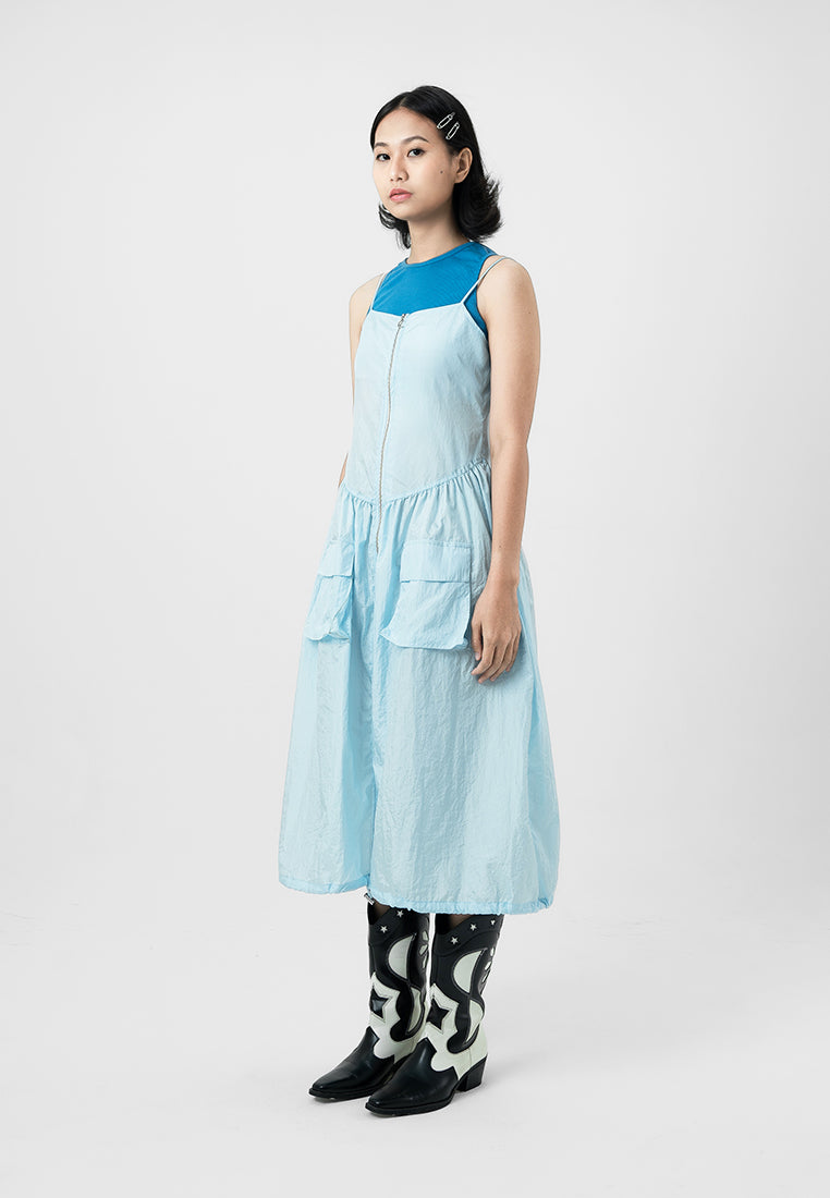 Two Ways Parachute Pocket Dress in Light Blue (7470487896243)